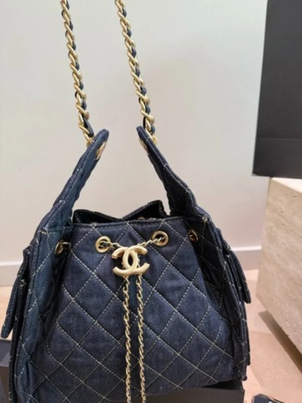 Luxury 25C Hobo Bucket Bag 26cm Quilted Denim Drawstring Shoulder Bag - Picture 4 of 9